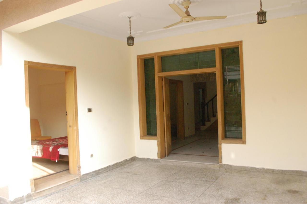 Khyber Inn Islamabad Exterior foto